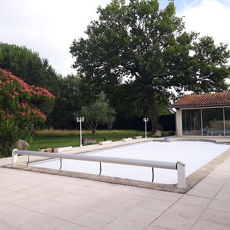Domaine Fontcouverte Hotel Fontcouverte  Buitenkant foto